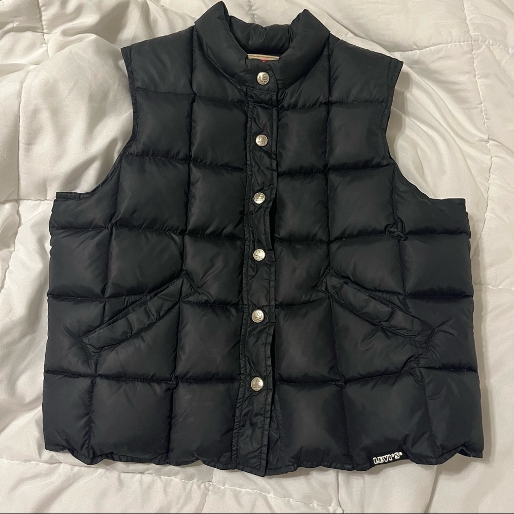 Black Levi Puffer Vest